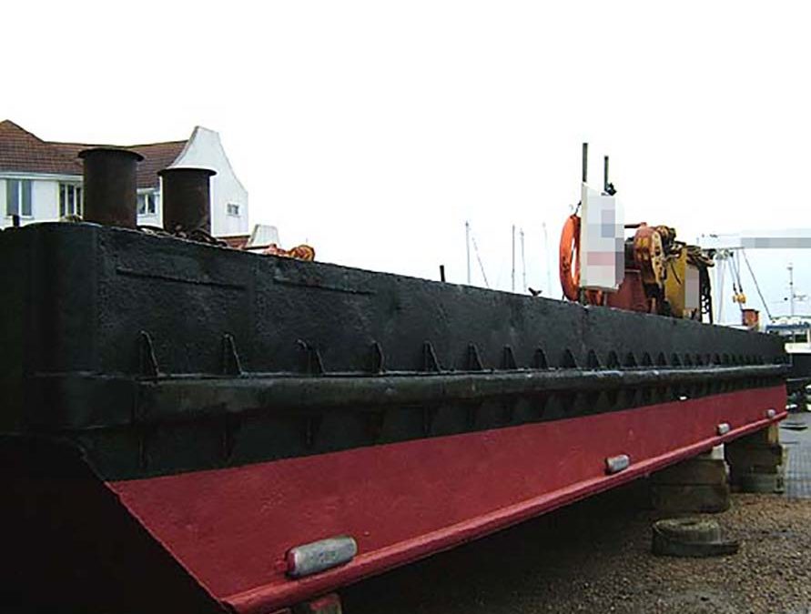 18.02m Flattop Barge two 12m spud legs For sale & Charter