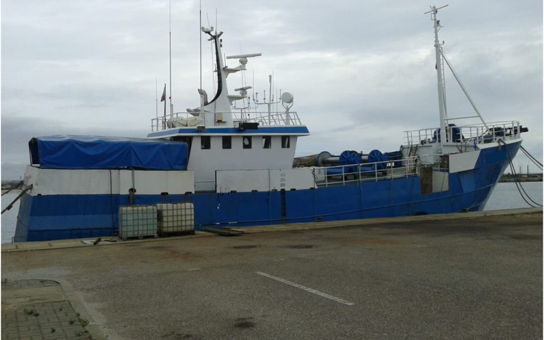 30.4m Long lining fishing vessel for sale – Reduced to 700,000 USD