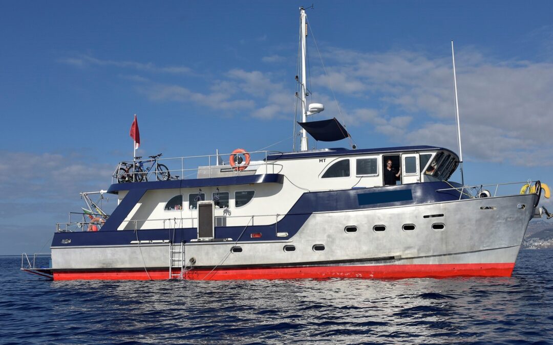 16.9m Oceanic Research Vessel – For Sale