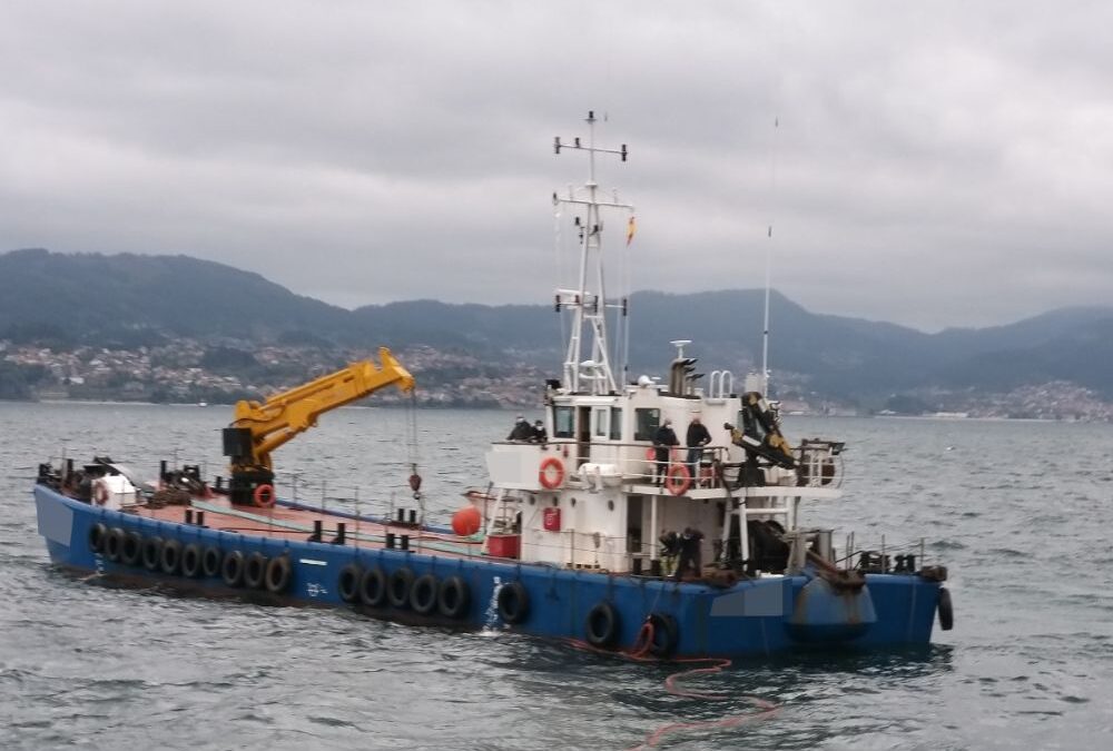 34m Workboat for Charter